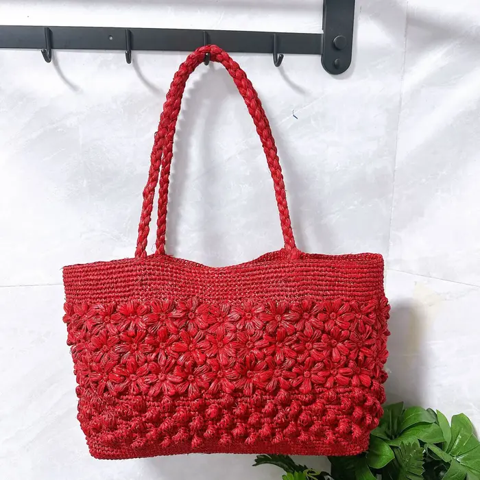 Sac fourre-tout bohème en raphia tressé
