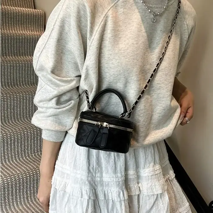 Mini sac seau en cuir matelassé à motif diamant, sac à chaîne à carreaux multicolores avec bandoulière chaîne dorée