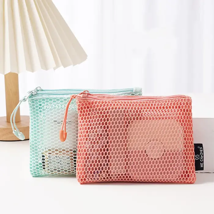 Pochette en maille pour sac à main
