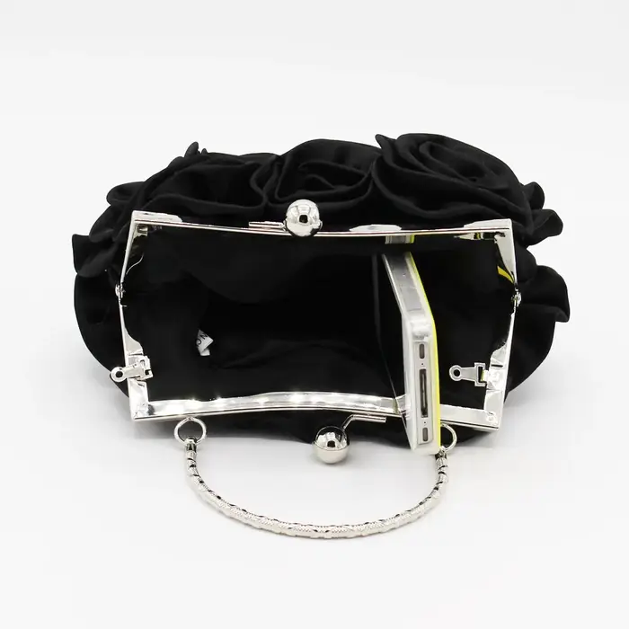 Pochette à fleurs en Satin