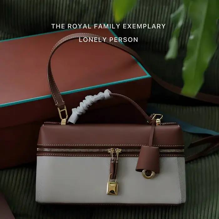 Sac à déjeuner pour femme en cuir patchwork fait main avec décorations cadenas, sac à poignée supéri