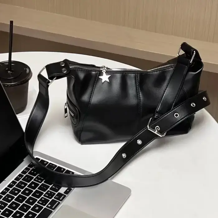 Y2K coréen gothique étoile fille noir sac à main Harajuku esthétique Vintage épaule sac à bandoulière à la mode femmes messager fourre-tout sacs