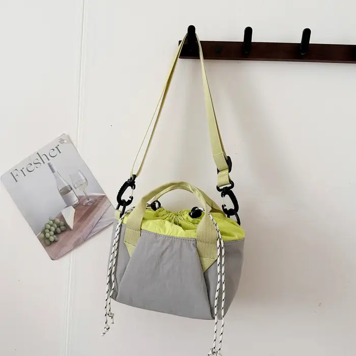 Niche Mini Petit sac léger et simple à cordon pour rouge à lèvres, tissus, sac de téléphone polyvale