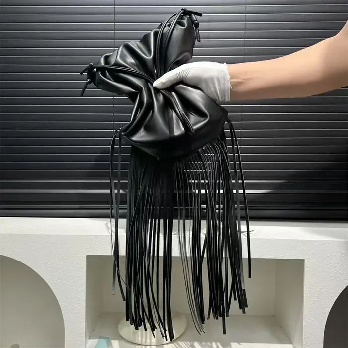 Nouveau sac à bandoulière tendance américain pour femmes, sac à main en cuir PU à franges, pochette