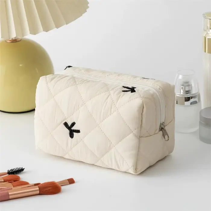 Sac de maquillage brodé avec nœud pour femmes, grande capacité, sac de rangement pour cosmétiques et