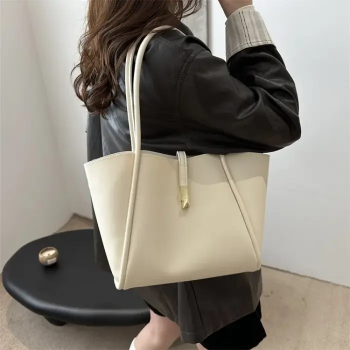Sac fourre-tout en cuir élégant pour femmes