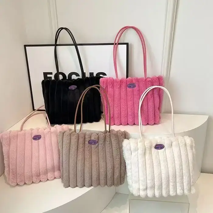 Sac fourre-tout en fausse fourrure pour femme