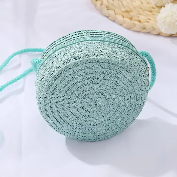 Sac à main en paille tendance en forme de coquillage