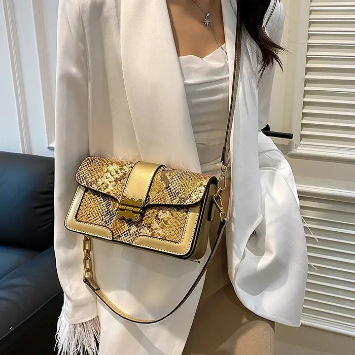 Sacs à bandoulière carrés en cuir pour femmes, sacs à main sous les bras pour dames, petits sacs à main de créateurs, sacs à bandoulière violets, marque de luxe, 2024