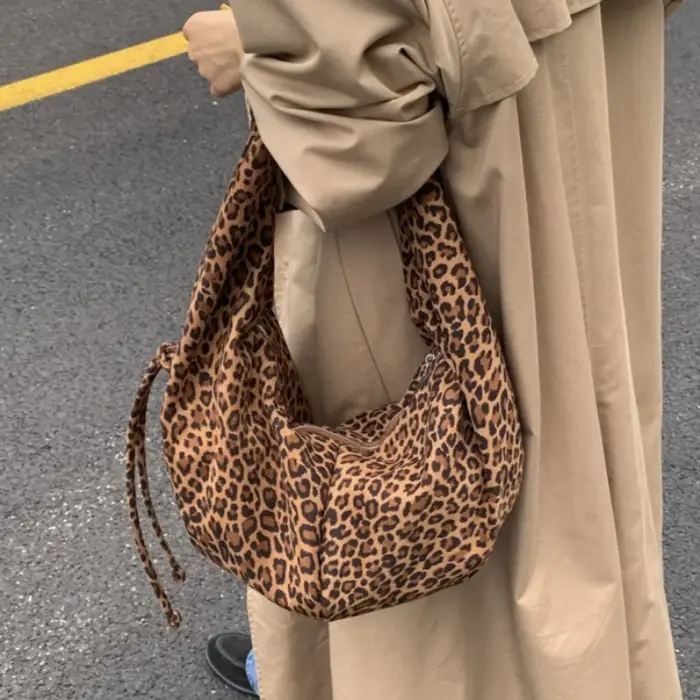 Sac à main léger et tendance