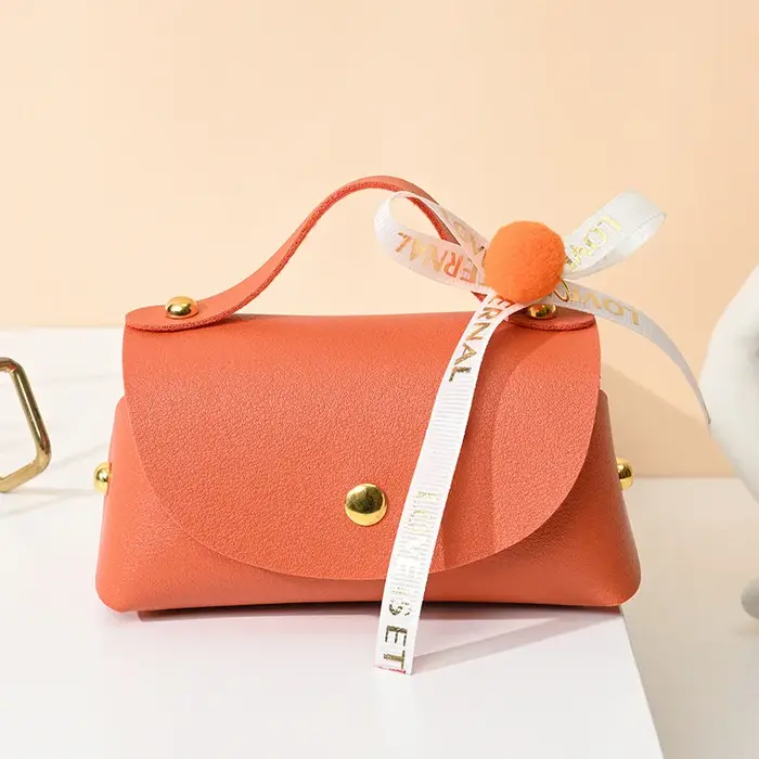 Sacs cadeaux en cuir pour invités de mariage