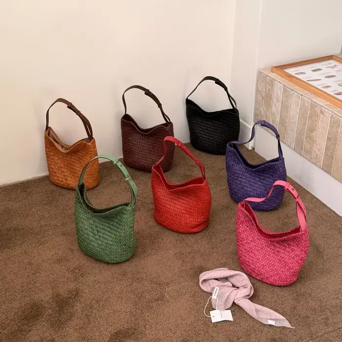 Sac Hobo Tressé en Cuir Véritable Mendy