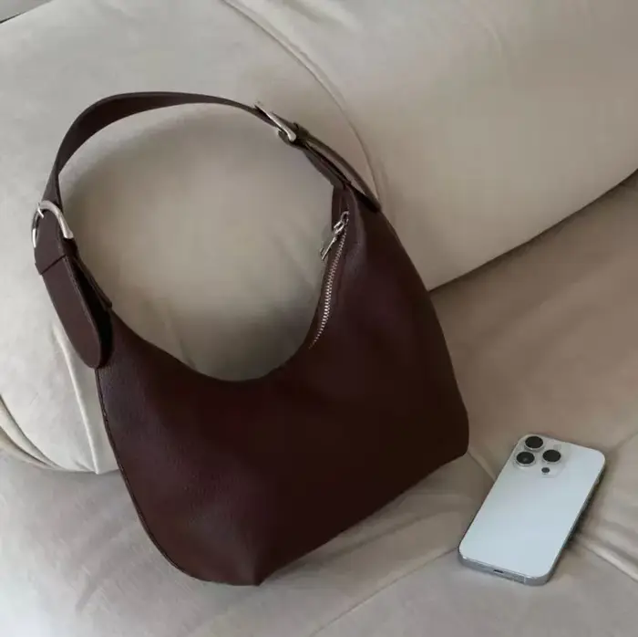 Sacs sous les bras pour femmes