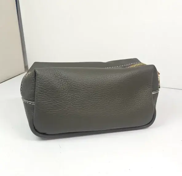 Pochette de maquillage de luxe en cuir véritable pour femmes, pochette de maquillage Basg avec lettr