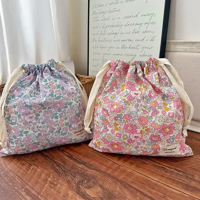 Pochette de rangement vintage en coton floral avec cordon de serrage