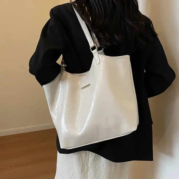 Grands sacs à bandoulière pour femmes