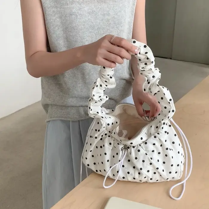 Sac bandoulière plissé rétro à pois grande capacité pour femme