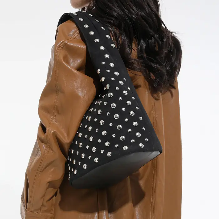 Sac hobo élégant à clous