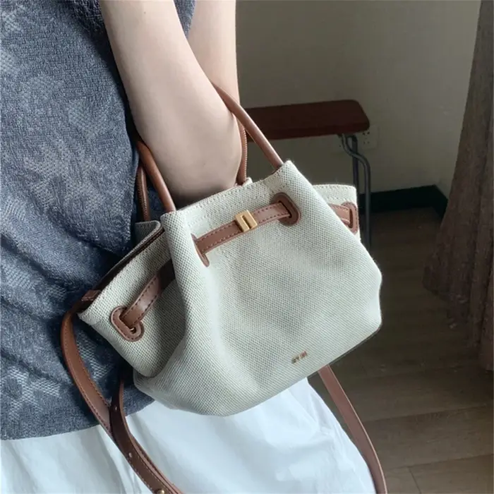 Nouveau sac à bandoulière en toile marron pour femme JW PEI, mini sac fourre-tout en cuir végétalien