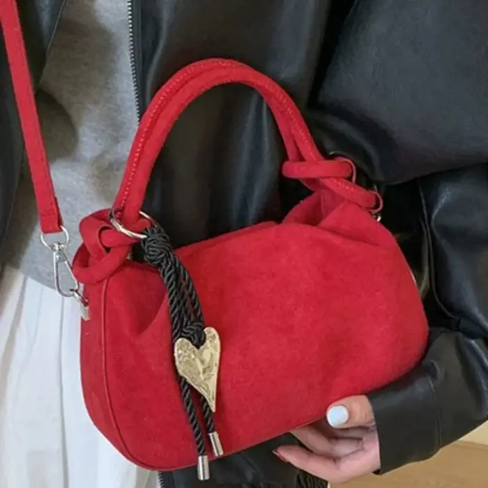 Petits sacs à bandoulière en cuir suédé pour femmes