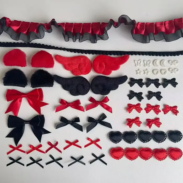 Sac de matériel de bricolage fait à la main en dentelle noire et rouge