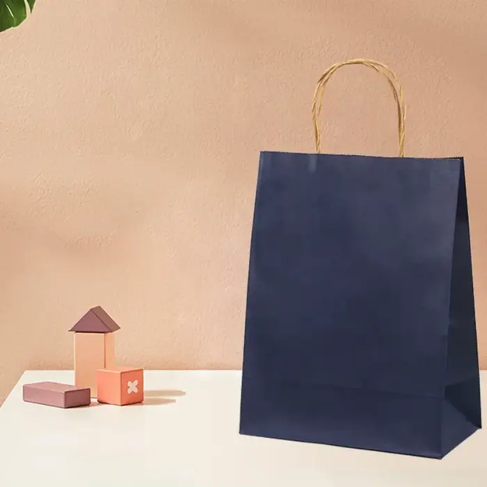 Sacs à main en papier Kraft, 50 pièces, sacs à main pour thé au lait, cosmétiques à emporter, magasin de vêtements, sacs d'emballage cadeau, Logo imprimé personnalisé