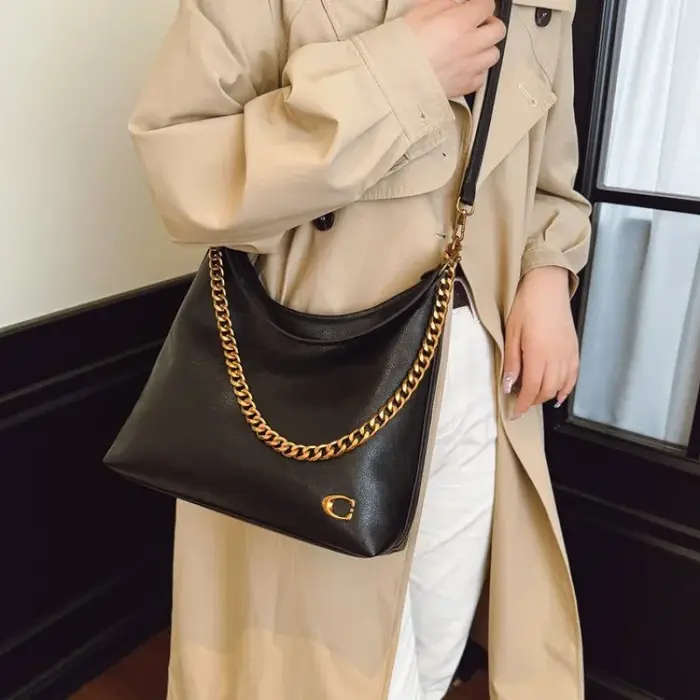 Sac à bandoulière en cuir fin pour femmes
