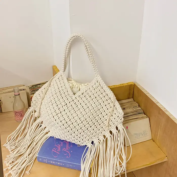 Sac à bandoulière tressé à pompons pour femme, sac à main ajouré léger pour la plage et les vacances