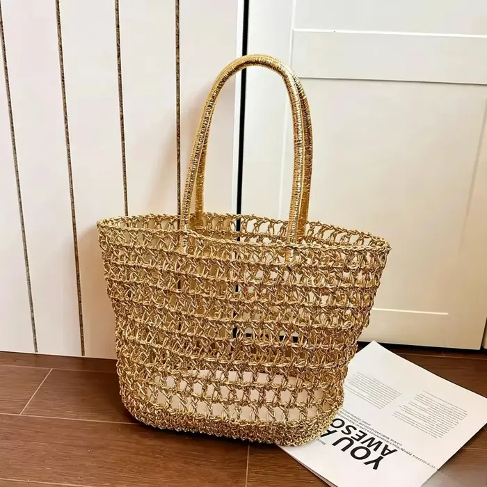 Sac fourre-tout doré tressé à la main ajouré