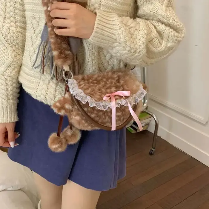 Sac à bandoulière en peluche avec ruban tacheté de cerf japonais