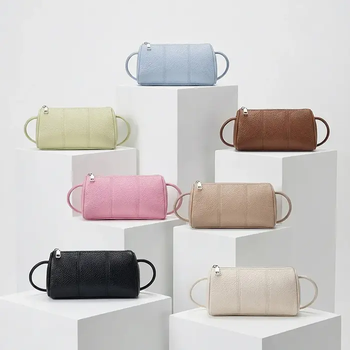 Sac à bandoulière Boston en cuir texturé litchi pour femme