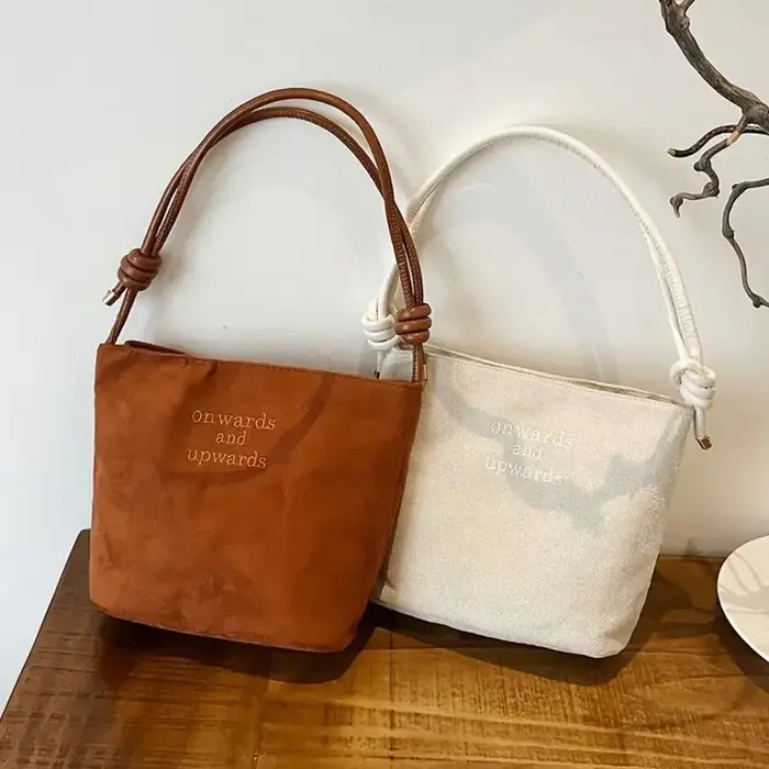 Sac à bandoulière rétro en daim