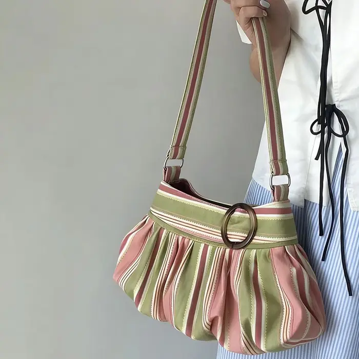 Sac à bandoulière coréen à pois