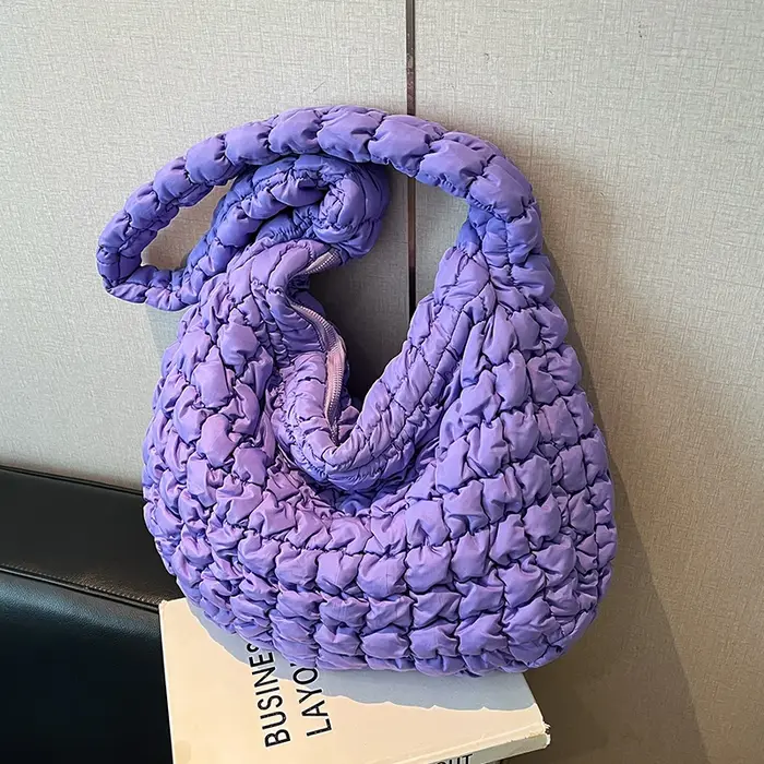 Sac à bandoulière Hobo avec Design plissé
