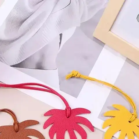 Pendentif de sac en cuir en forme d'arbre de coco