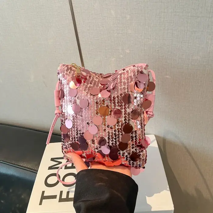Nouveau sac mini bandoulière à sequins pour femme, sac de soirée brillant et scintillant, sac carré