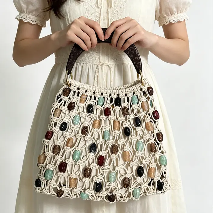Sac à main rétro tissé à la main avec perles creuses pour femmes