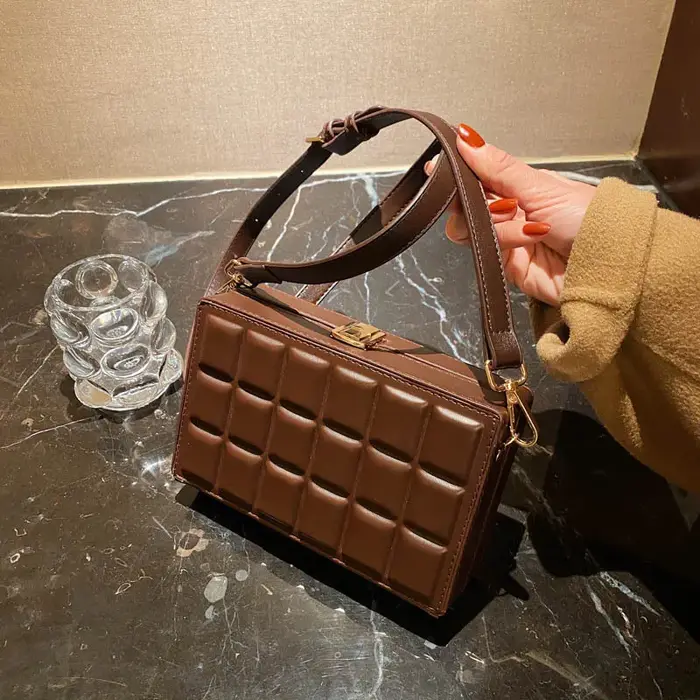 Sacs à main en cuir de style chocolat pour femmes