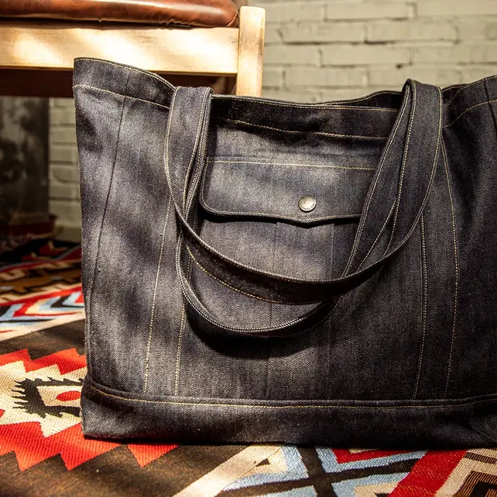 Sac fourre-tout en Denim à lisière Tornado rouge