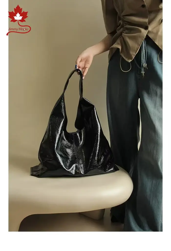 Nouveau Style européen et américain grand fourre-tout décontracté couleur argent brillant cireux cuir de vache femmes aisselle sac à bandoulière sac à main de loisirs