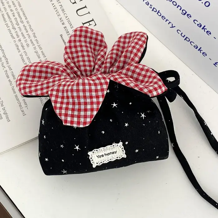 Sac bandoulière à cordon motif fleur