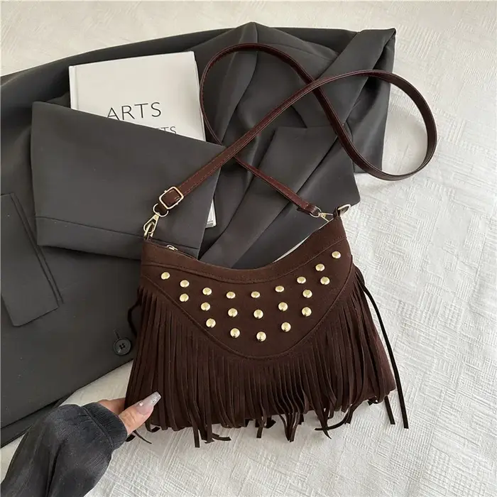 Coréen Vintage Rivet sac à bandoulière gland Boho sous les bras sac fermeture éclair daim sac à main filles sacs