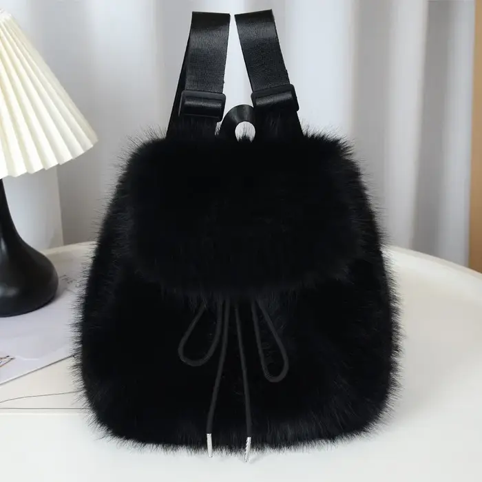 Sac à dos en fausse fourrure pour femmes