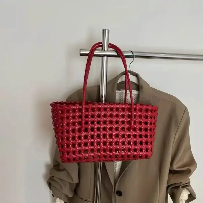 Nouveau panier tressé en PVC