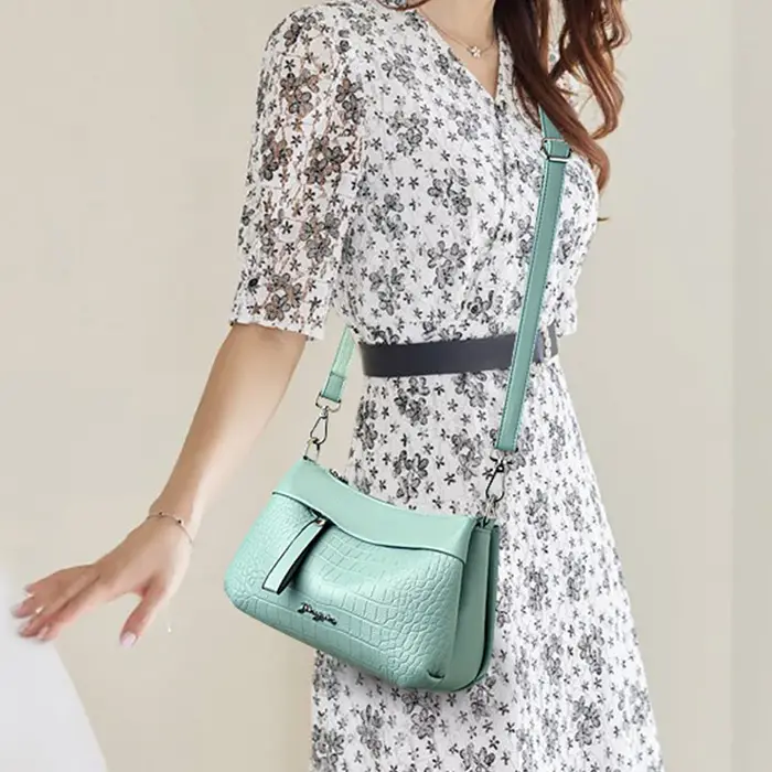 Sacs à bandoulière en cuir souple pour femmes
