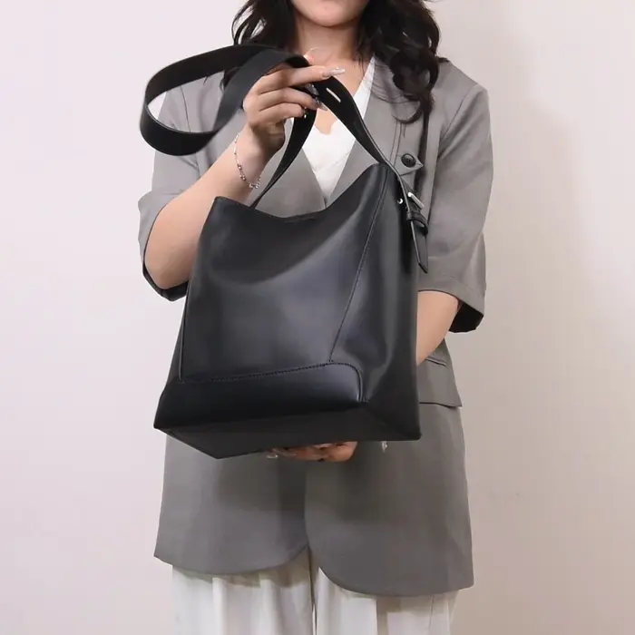 Sac à bandoulière pour femme en cuir véritable marron