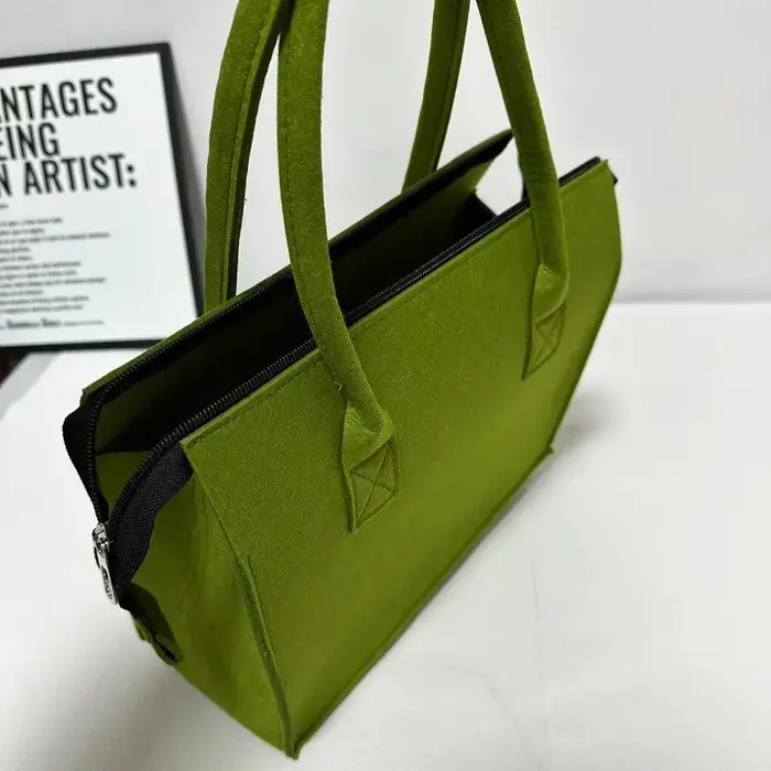 Sac en feutre, petit sac fourre-tout