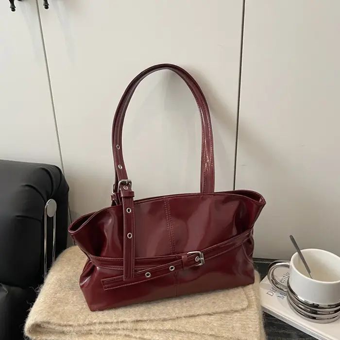 Sac de luxe rouge bordeaux pour femme