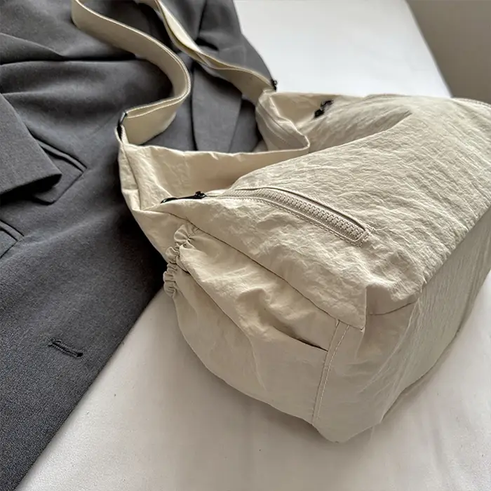 Sac hobo plissé simple grande capacité pour femme