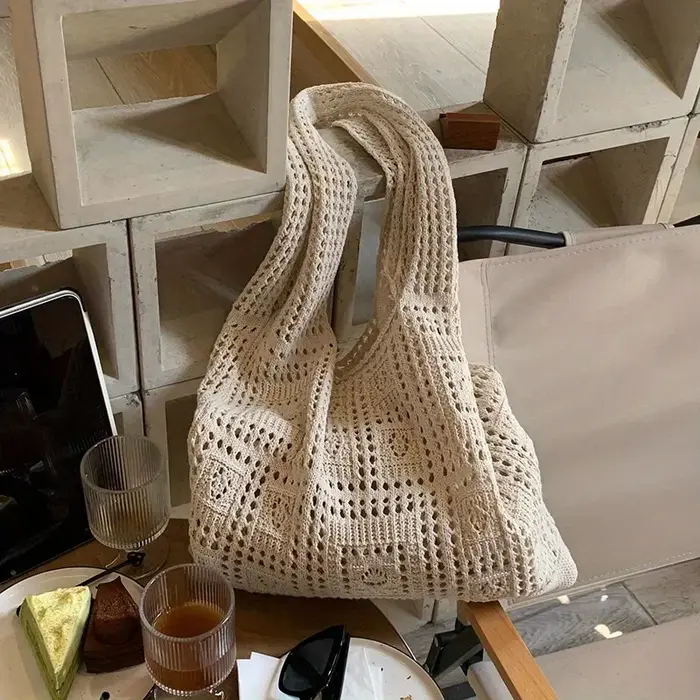 Sac à bandoulière tricoté pour les déplacements de loisirs des femmes